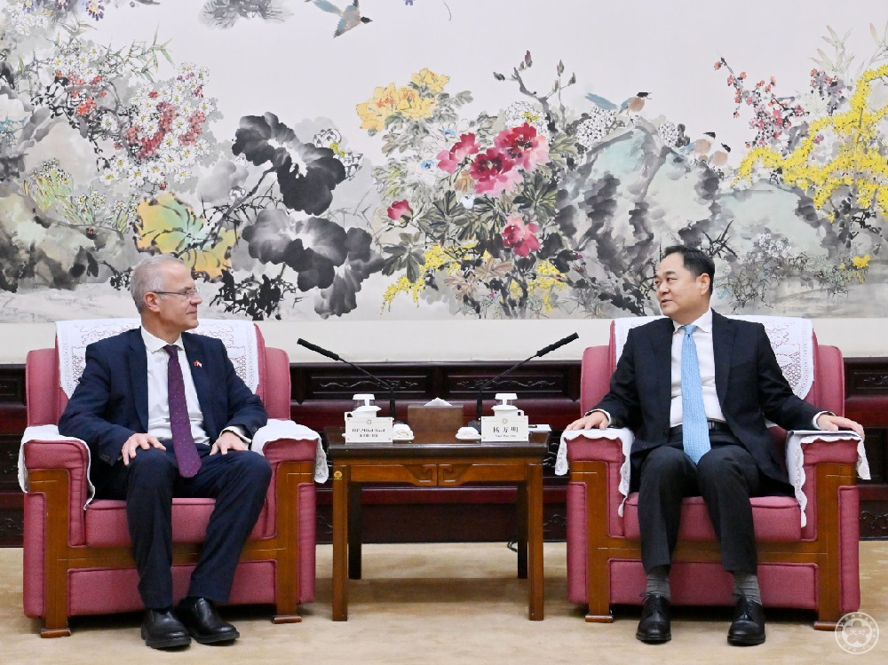 President Yang Wanming Meets with Milad Raad, Newly Appointed Lebanese Ambassador to China