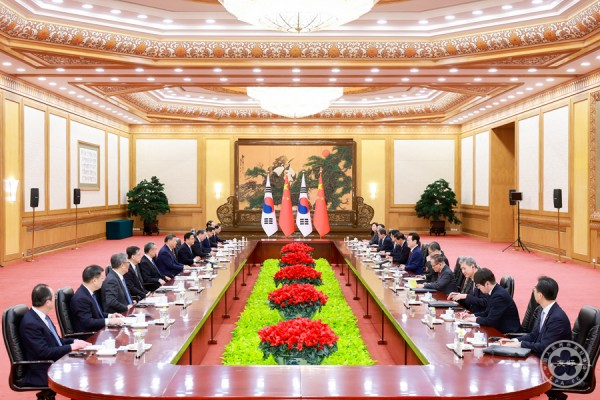 President Xi Jinping Holds Talks With ROK President Lee Jae Myung